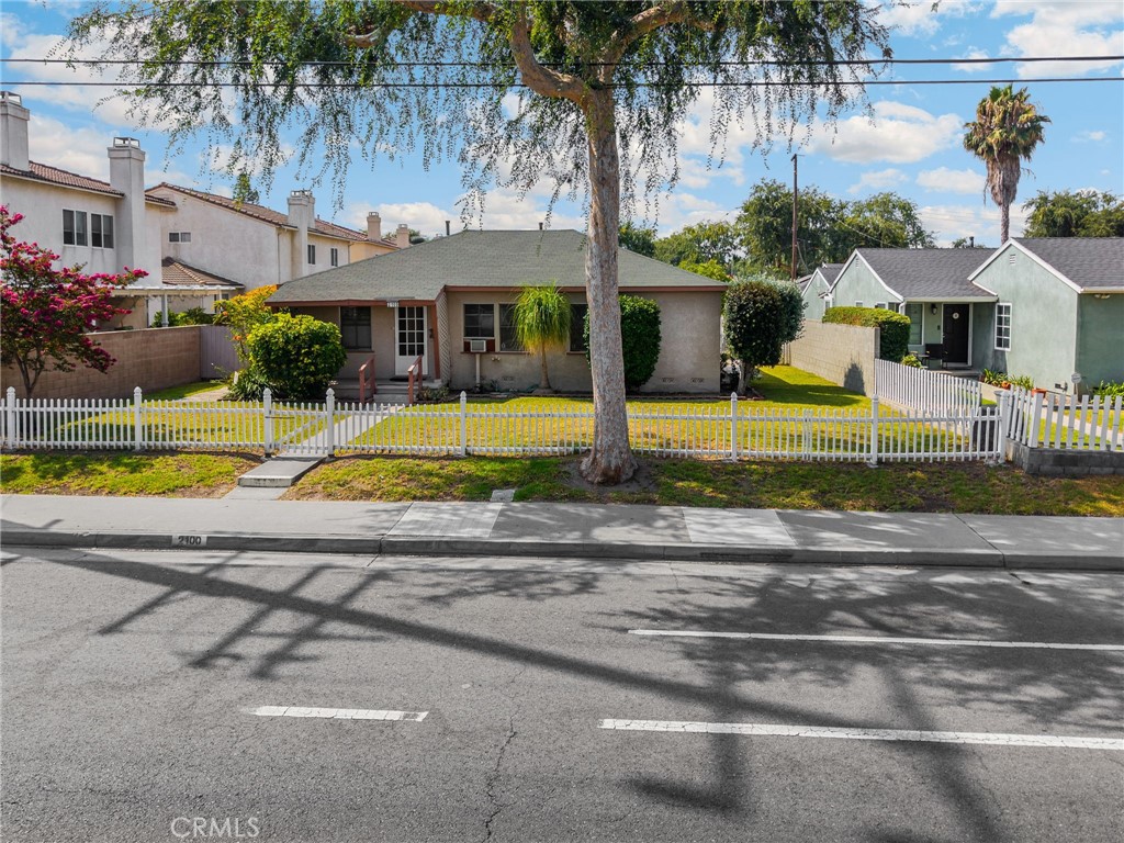 2100 W Valencia Drive