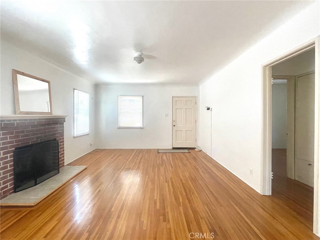 3224 Cerritos Avenue