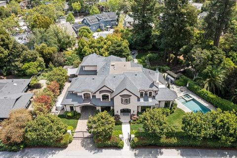 Photo of 1545 Bellevue Avenue, Hillsborough, CA 94010 (MLS # ML82046154)