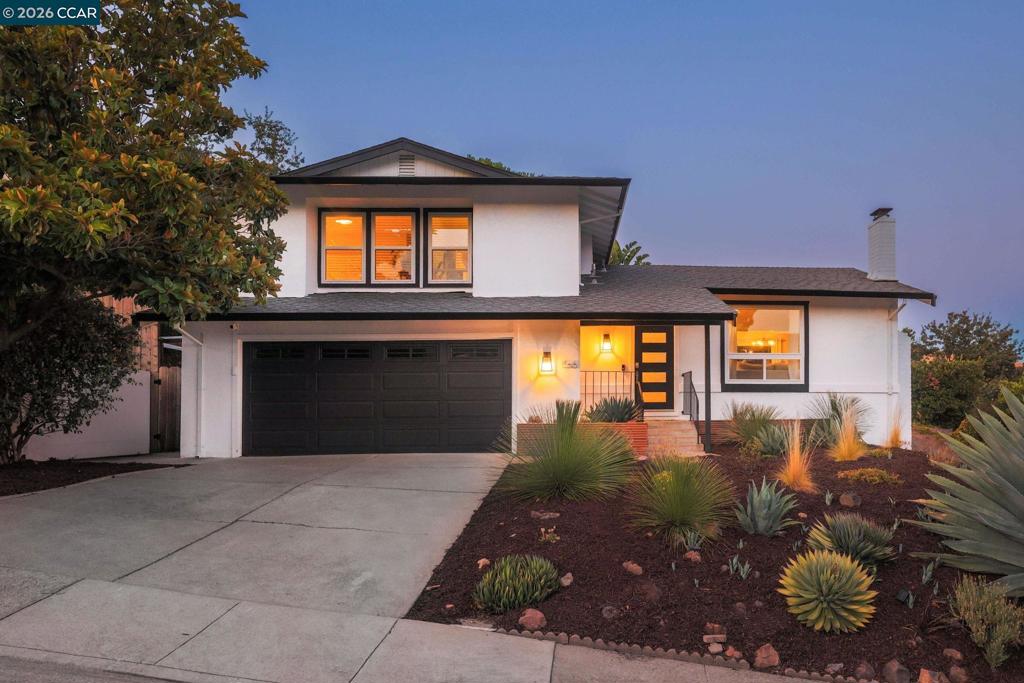 566 Webster Dr