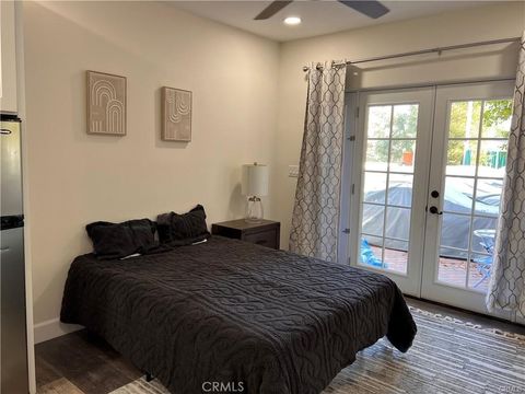 Photo of 2515 Crest View Dr #1, Los Angeles, CA 90046 (MLS # SR26072139)