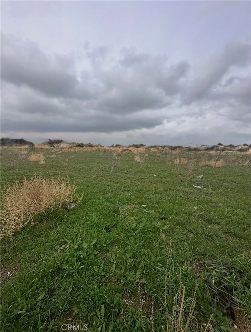 The area is calm and with a few manufactures' homes built yet the wildlife runs free and you can see deer, jackrabbits, rabbits, some coyotes, and infinite types of birds. Wait no longer to buy a piece of land and make this country your home. NOTE: The accuracy of this information is deemed reliable but is not guaranteed and should be independently verified.