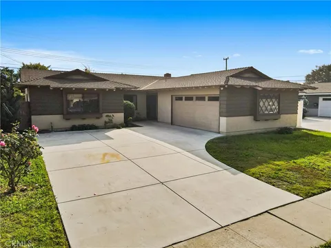6112 Tyndall Dr, Huntington Beach, CA 92647 - MLS#: OC25253632