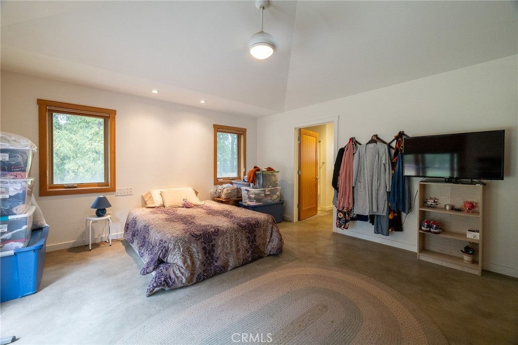 904 W 12th Avenue