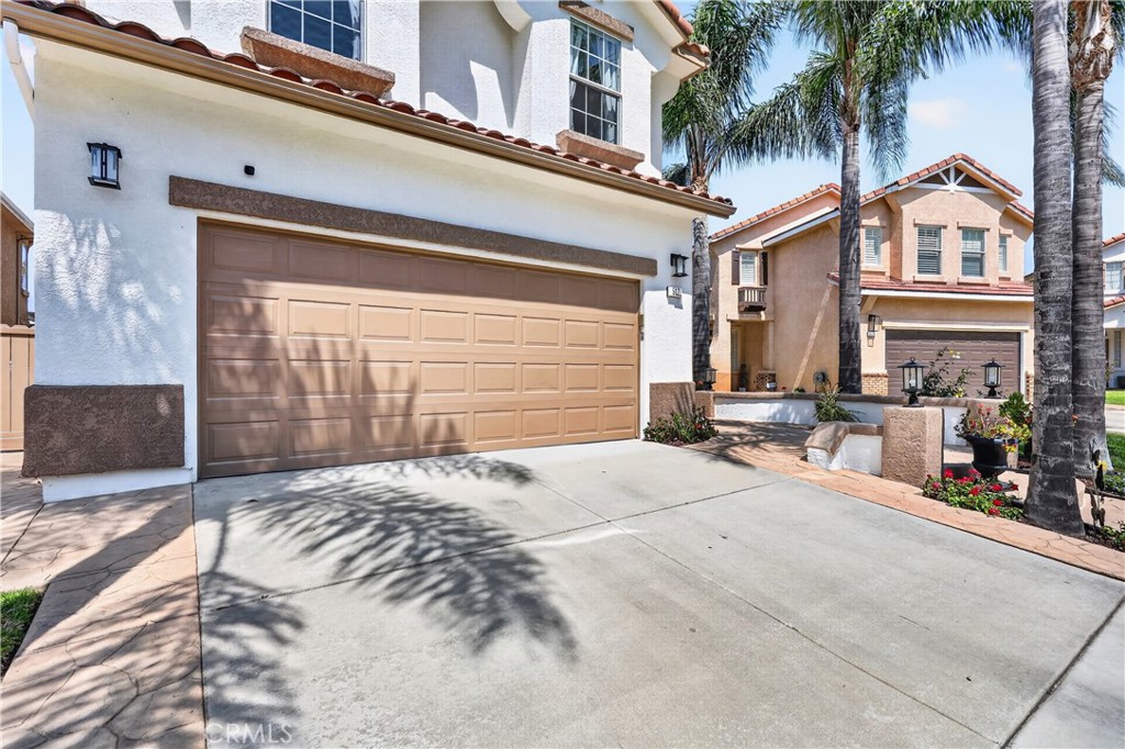 517 Shadow Ln