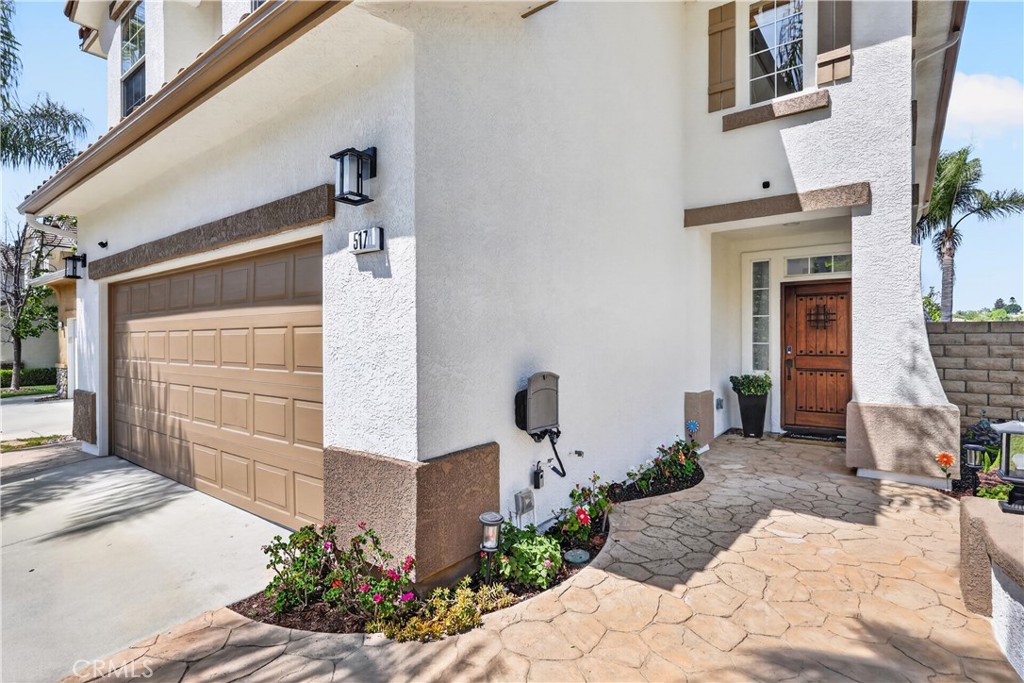 517 Shadow Ln