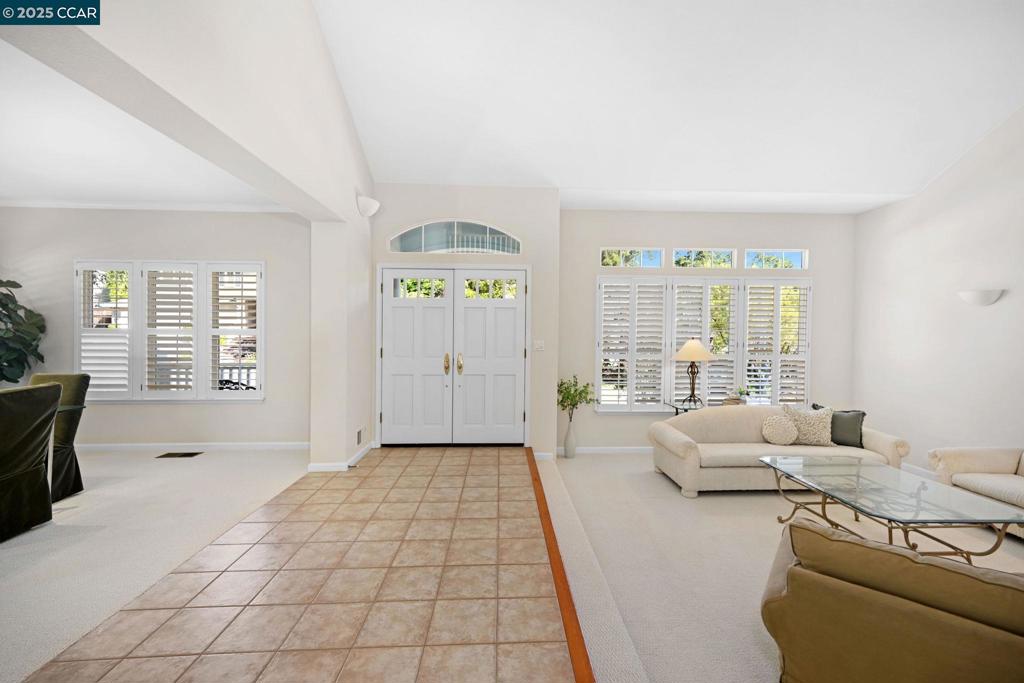 106 Leafield Rd