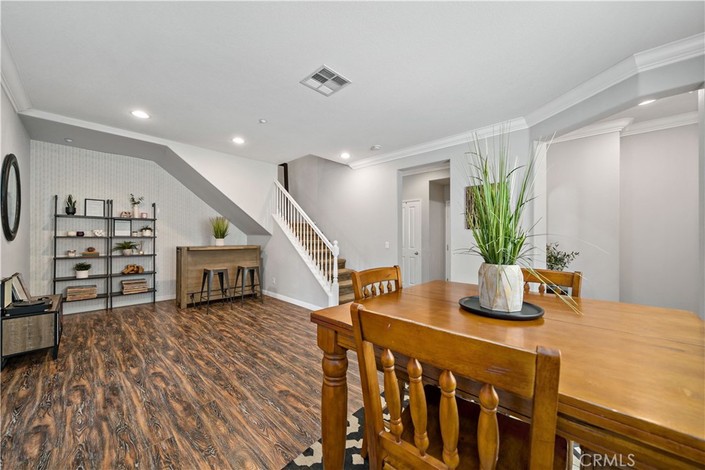 27423 Larabee Court 3