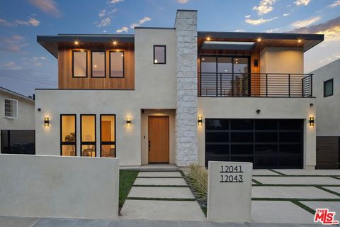 12041 Marine Street Los Angeles CA 90066