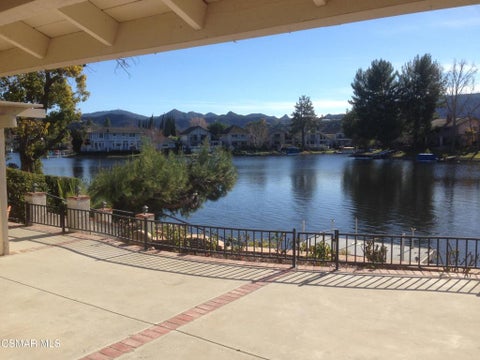 Photo of 2576 Northshore Lane, Westlake Village, CA 91361 (MLS # 226004460)