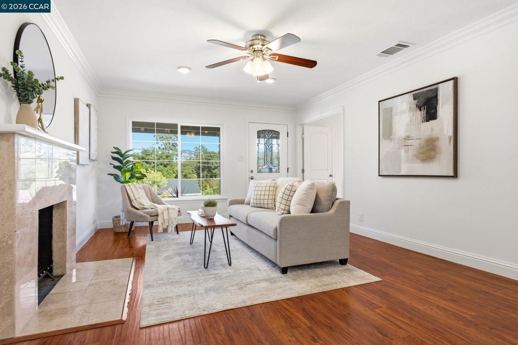 1277 Juanita Dr DR, Lafayette CA 94595