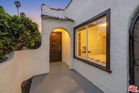 Photo of 4324 2nd Avenue, Los Angeles, CA 90008 (MLS # 26671459)