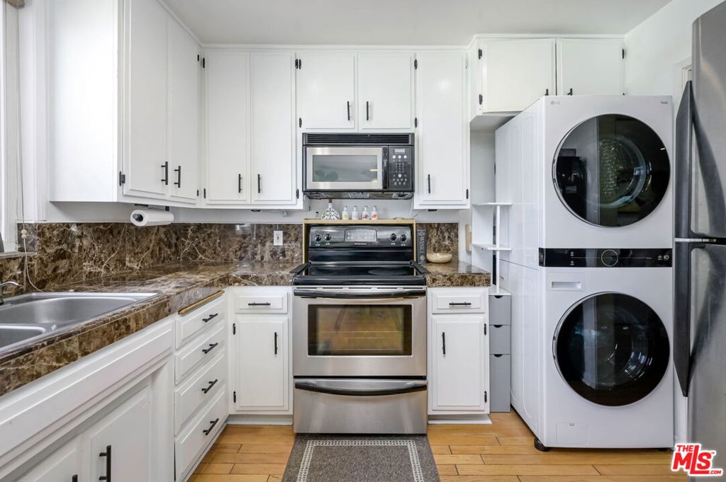 100 Hermosa Avenue 3D
