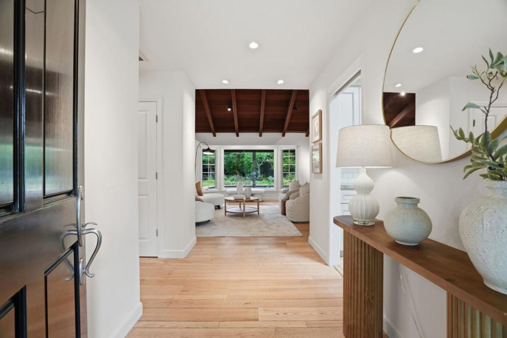 833 Dixon Way, Los Altos CA 94022