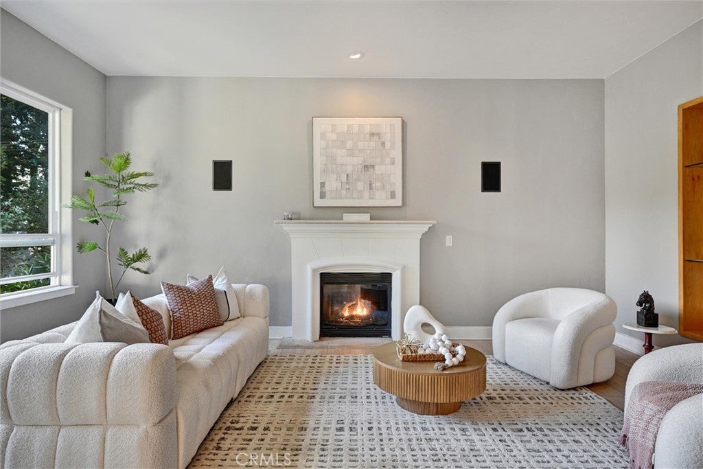 7010 Pinehaven