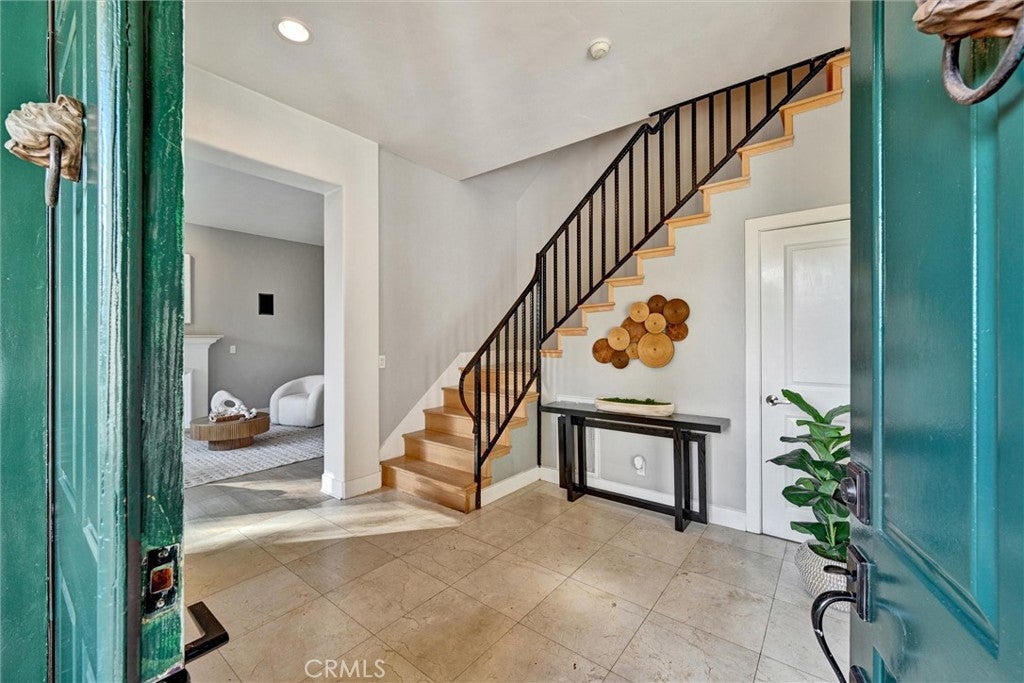 7010 Pinehaven