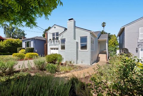 Photo of 815 9th Avenue, San Mateo, CA 94402 (MLS # ML82045118)