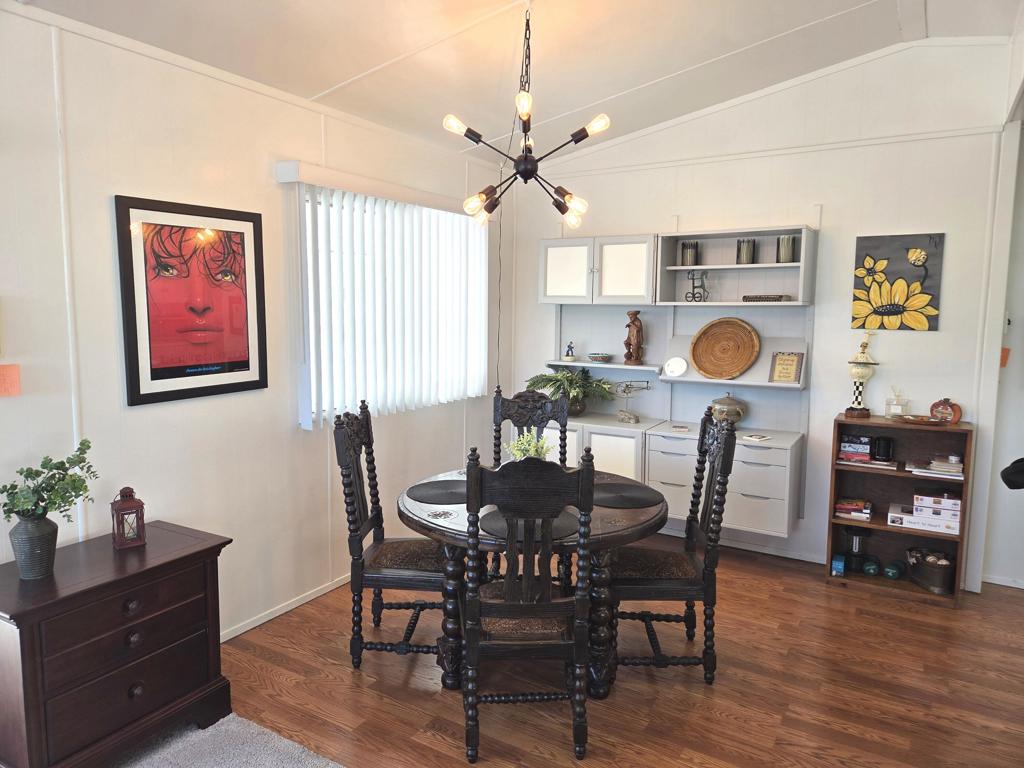 Royal Palms - Manufactured In Park