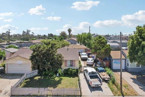 Photo of 4363 Keeler Ave. Ave, San Diego, CA 92113 (MLS # 260008203SD)