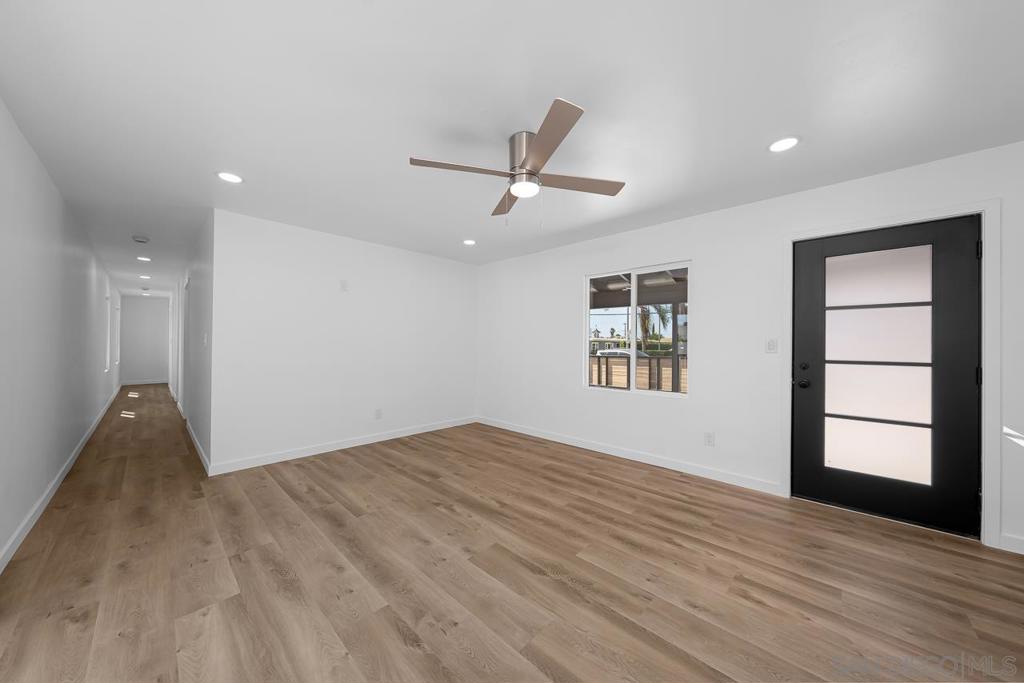 622 26 I St