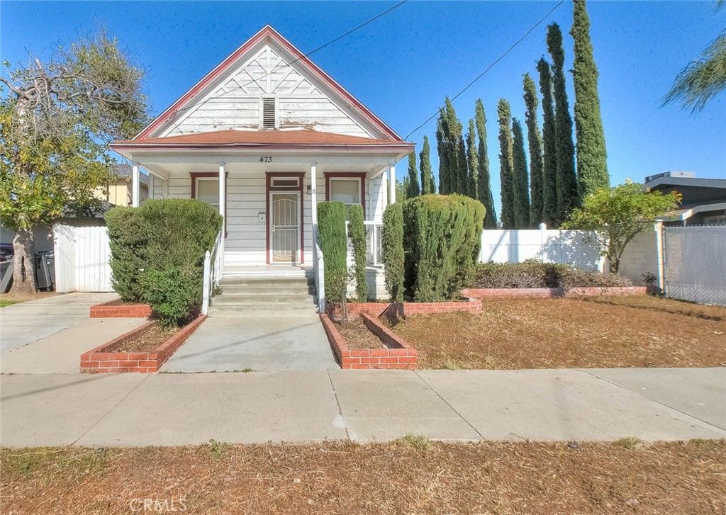 Photo of 469 N Cypress St, Orange, CA 92866 (MLS # CV26083814)
