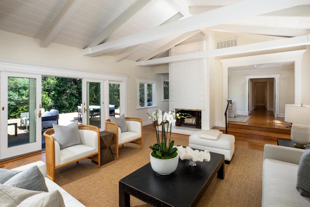 10950 Magdalena Road, Los Altos Hills CA 94024