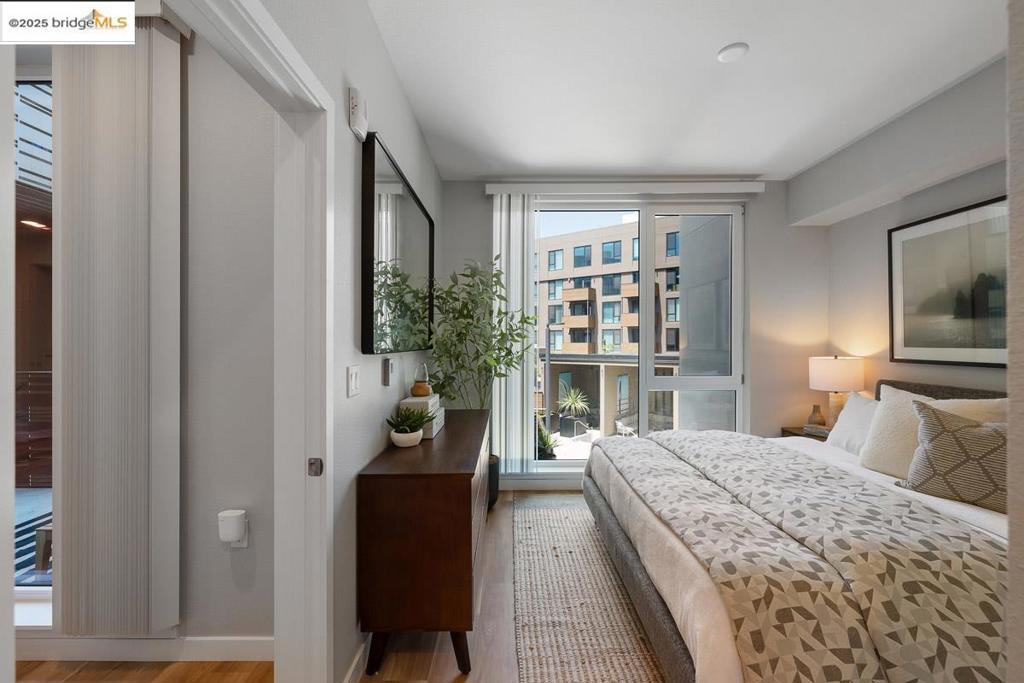 WEST OAKLAND - Residential