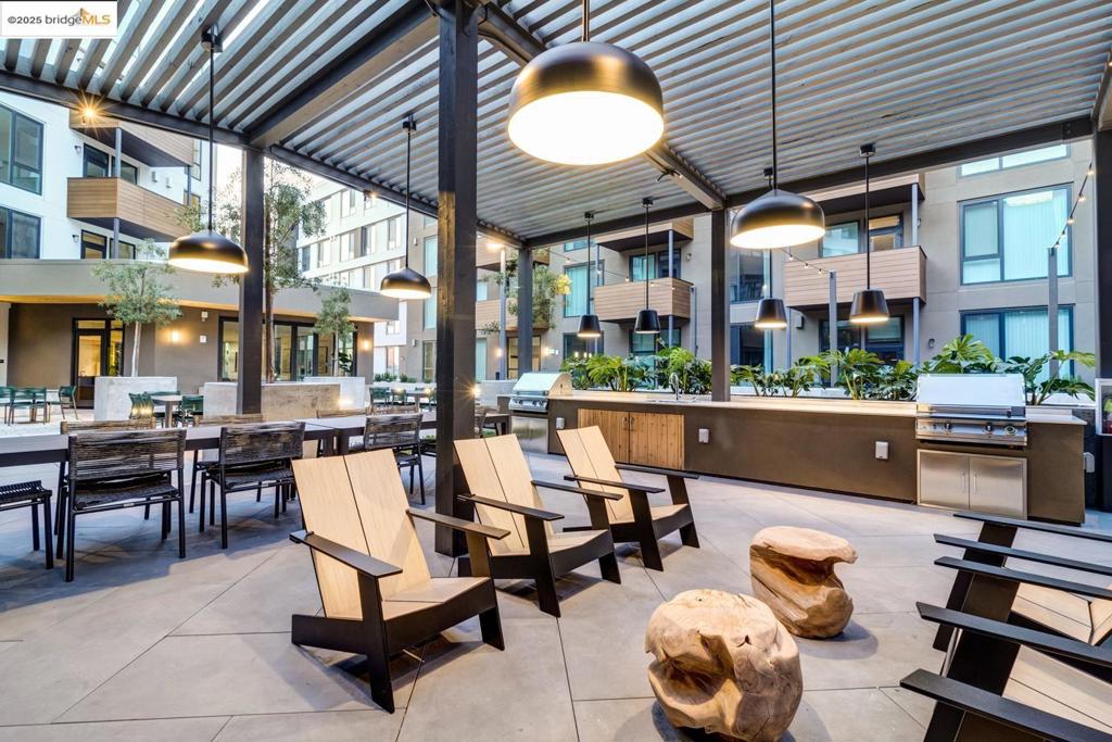 WEST OAKLAND - Residential