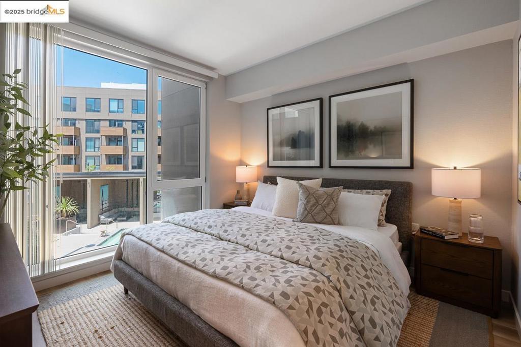 WEST OAKLAND - Residential