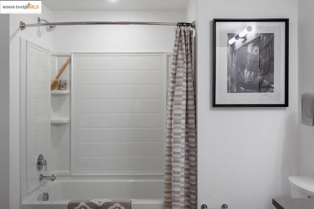 WEST OAKLAND - Residential