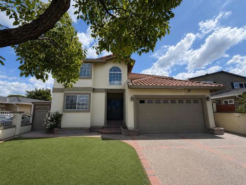 Photo of 2106 Shortridge Avenue, San Jose, CA 95116 (MLS # ML82044866)