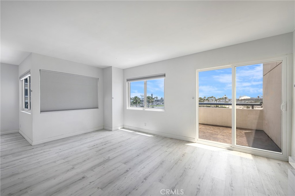 525 E Seaside Way E 309