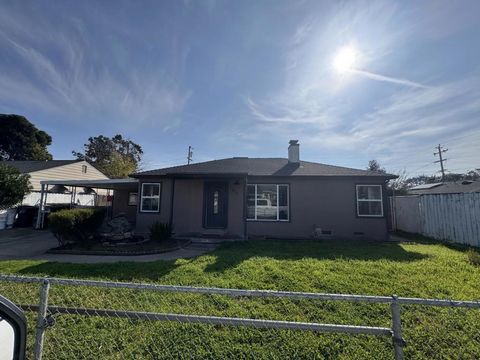 Photo of 1854 De Ovan Ave, Stockton, CA 95204 (MLS # ML82039746)