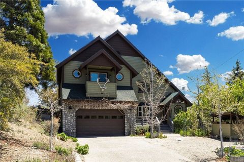 Photo of 2104 St. Bernard Drive, Pine Mountain Club, CA 93222 (MLS # SR25075900)