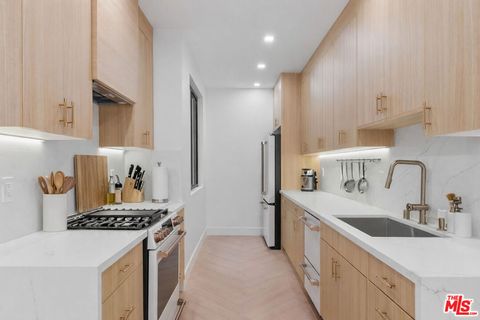 Photo of 8455 Fountain Avenue #308, West Hollywood, CA 90069 (MLS # 26681491)