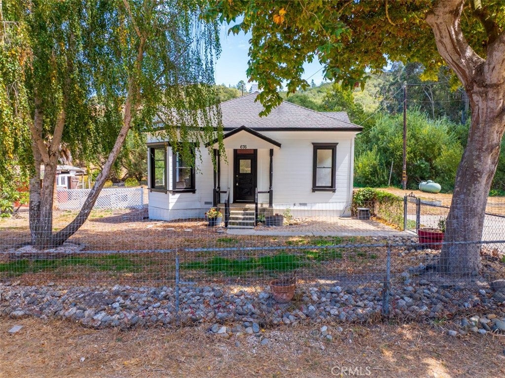 676 La Salle Canyon Road