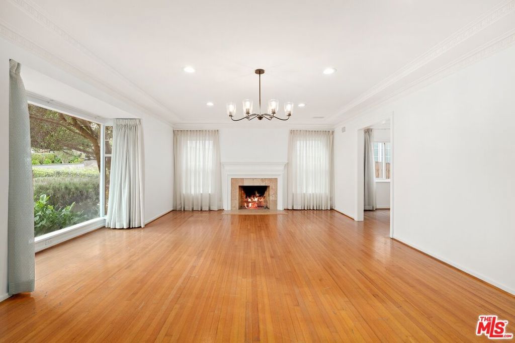 Photo of 9343 Sawyer Street, Los Angeles, CA 90035 (MLS # 26633943)