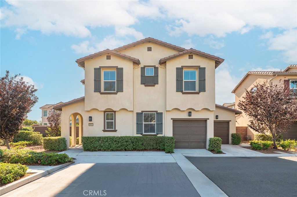 This is a 4 bedroom and 3 bathroom house located at Chino Preserve Community. BSpacious Kitchen has enough pieces of appliances for your gourmet, easy clean Granite Counter-tops. Upstairs features a loft, a master suite with a spacious walk-in cabinet, luxurious full bathrooms, and convenient laundry. The property has attached two-car garage. Also large-sized yards. Amazing community amenities include the Clubhouse, pool, tennis courts, walking trails, garden, and parks. Chino district school.