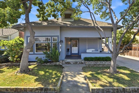 Photo of 212 E Rincon Avenue, Campbell, CA 95008 (MLS # ML82057332)