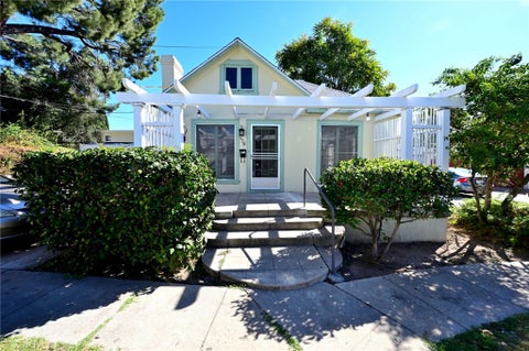 Tiny photo for 526 N Madison Ave, Pasadena, CA 91101 (MLS # AR26225618)