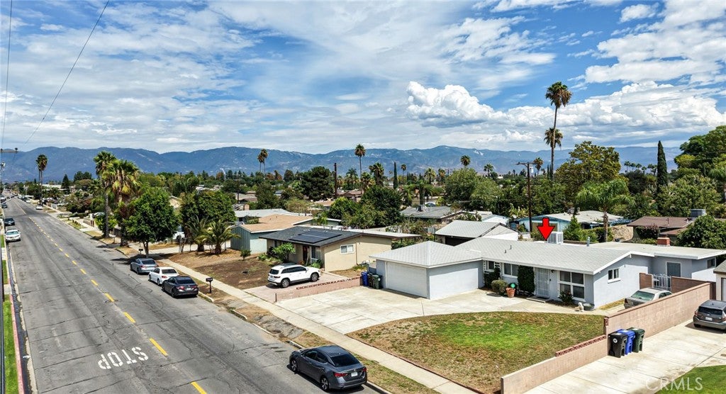 Photo of 825 N Lilac Avenue, Rialto, CA 92376 (MLS # IV26198165)