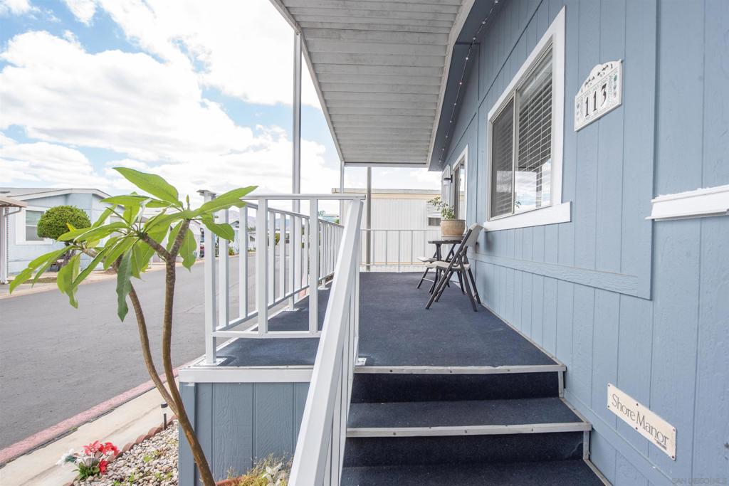 1285 E Washington Ave 113