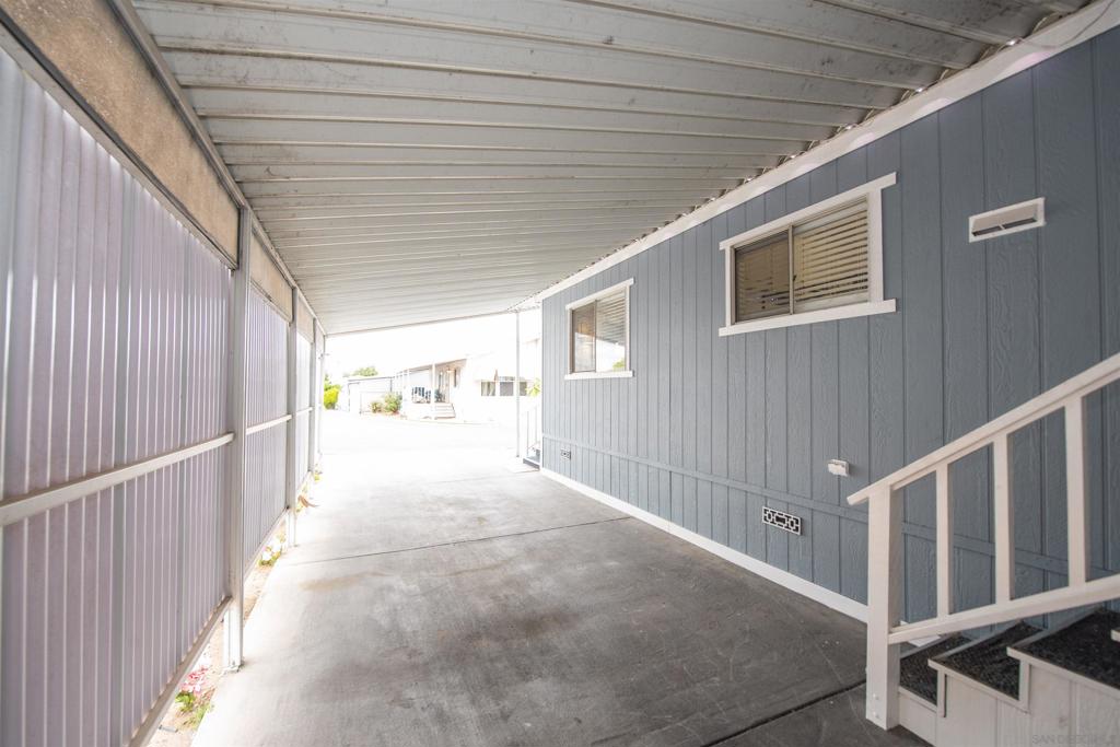 1285 E Washington Ave 113