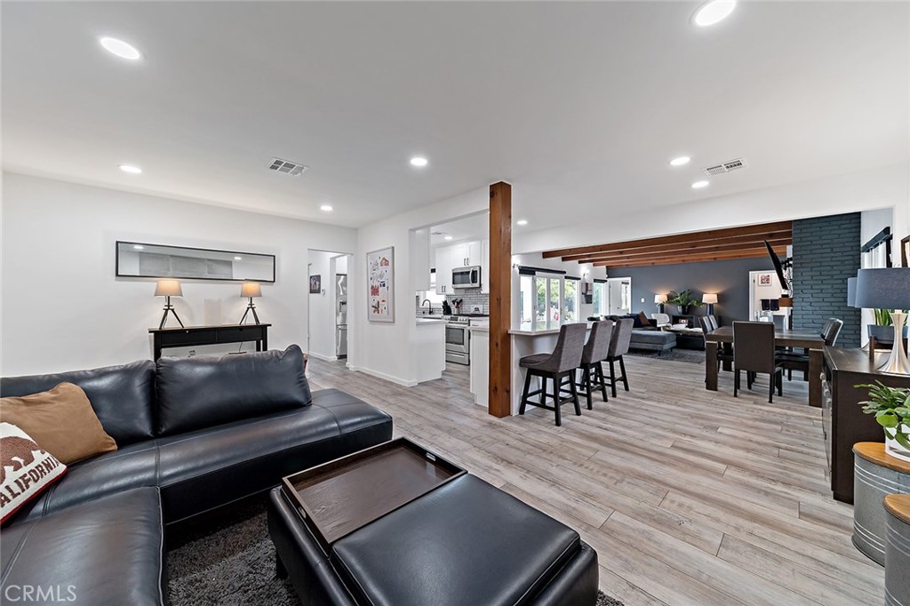 2312 San Anseline Avenue
