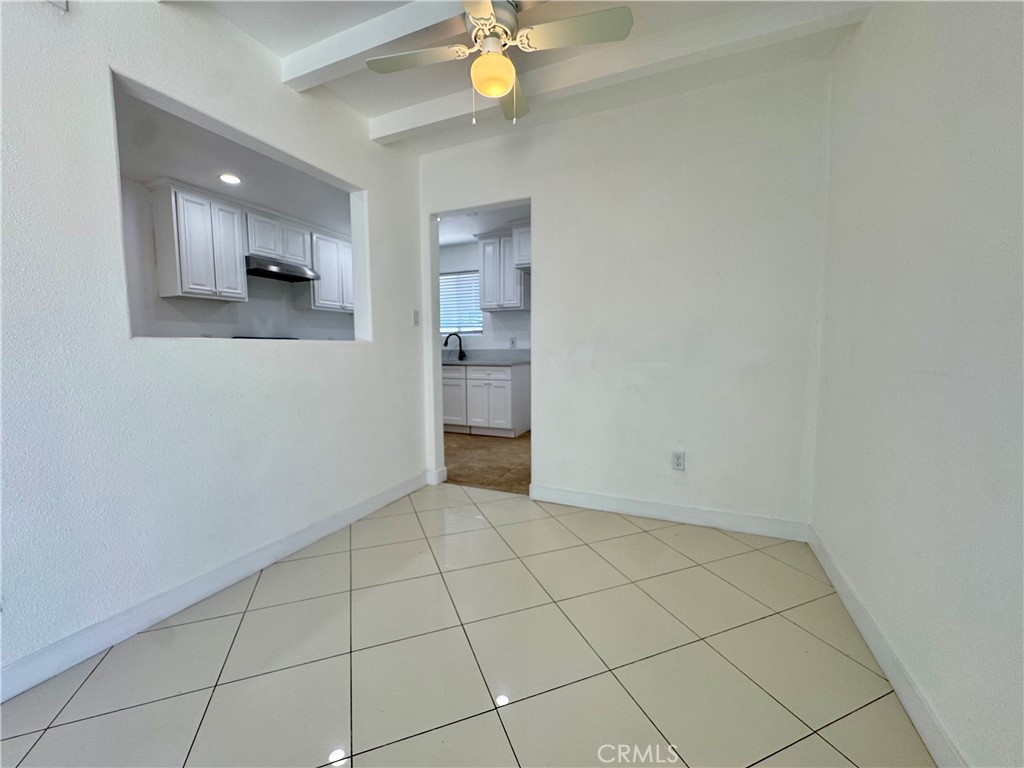 1211 N Siesta Street