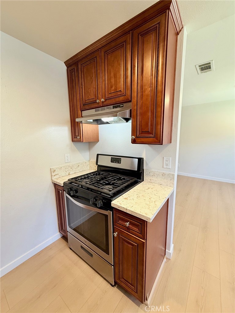 19545 Sherman Way 99