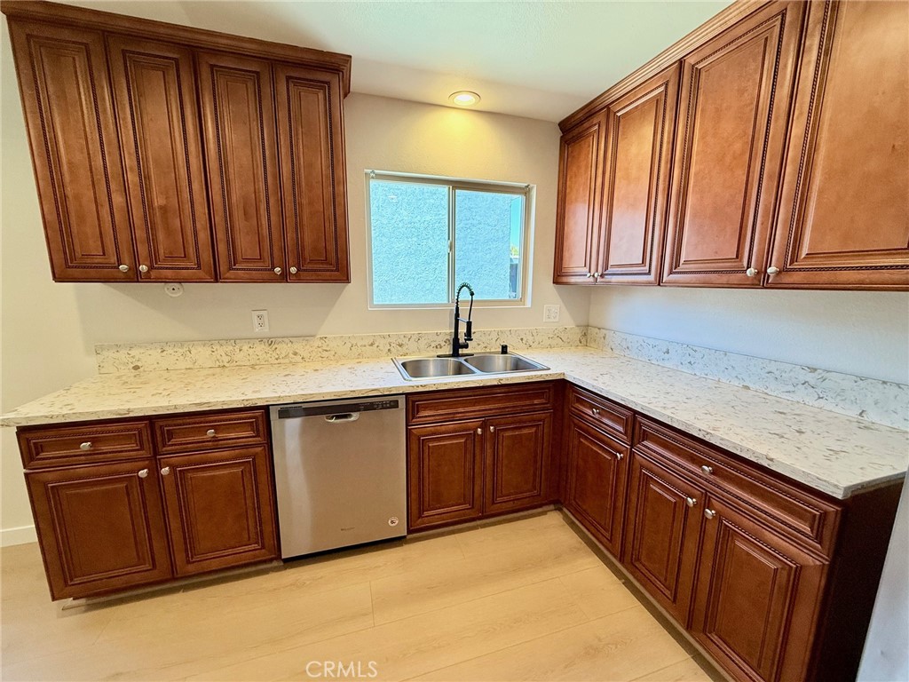 19545 Sherman Way 99