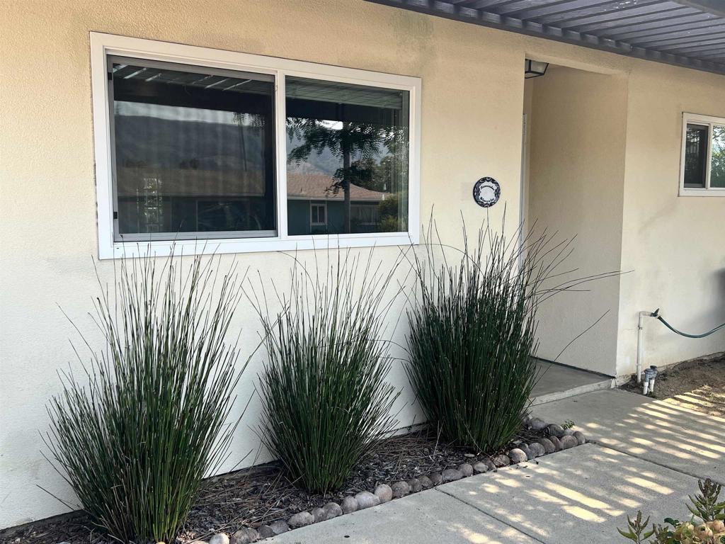 1626 La Tierra Lane
