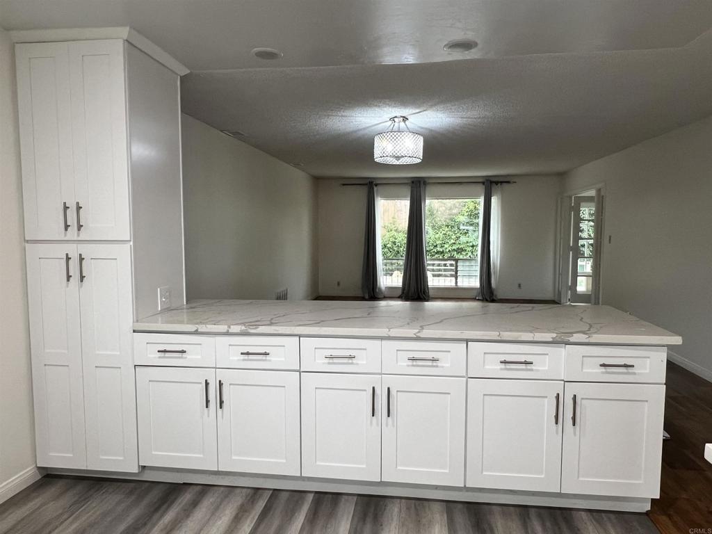 1626 La Tierra Lane