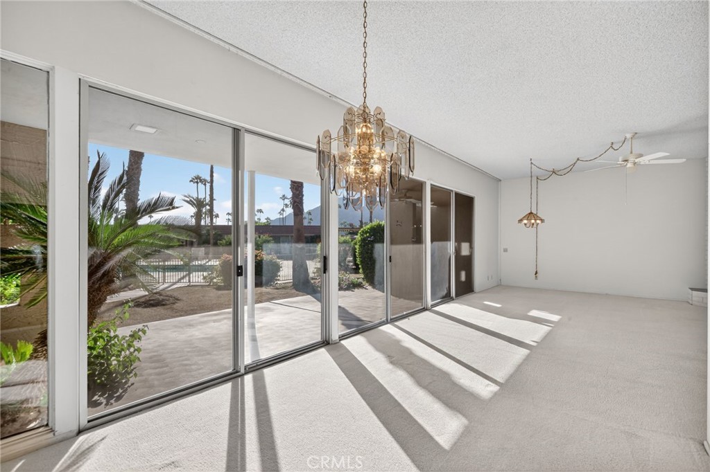 Sandpiper Indian Wells (32518) - Residential